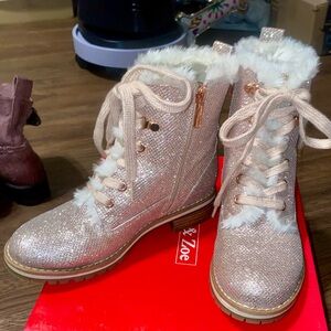 EVA & ZOE SHELTIE ROSE GOLD GLITTER COMBAT BOOTS GIRLS 2 with BOX FUR LINED $55